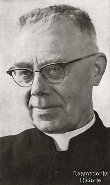 schoenmakers.hubertus.j.a.1891-1984 priester a